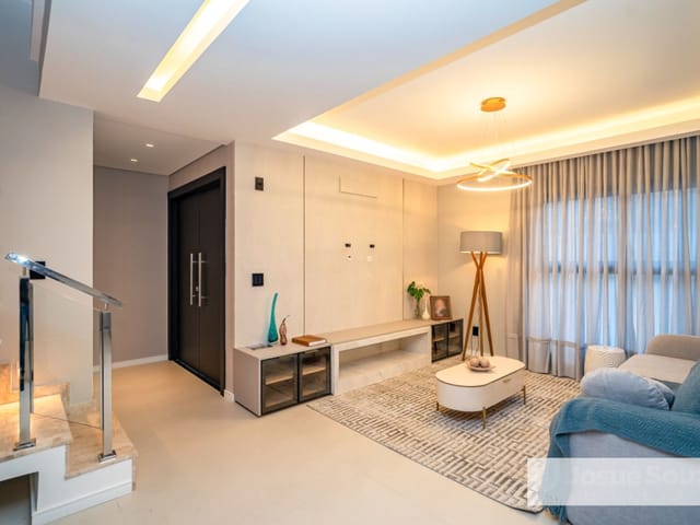 Casa com 191m² 3 quartos e 4 banheiros, à venda, no bairro Santa Felicidade em Curitiba