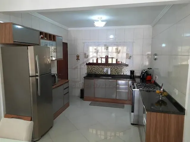 Sobrado com 125m² 3 quartos e 1 banheiro, à venda, no bairro Jardim Zaira em Mauá