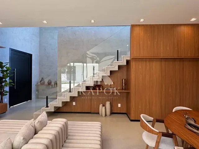 Sobrado com 310m² 3 quartos e 6 banheiros, à venda, no bairro Boa Esperança em Paulínia