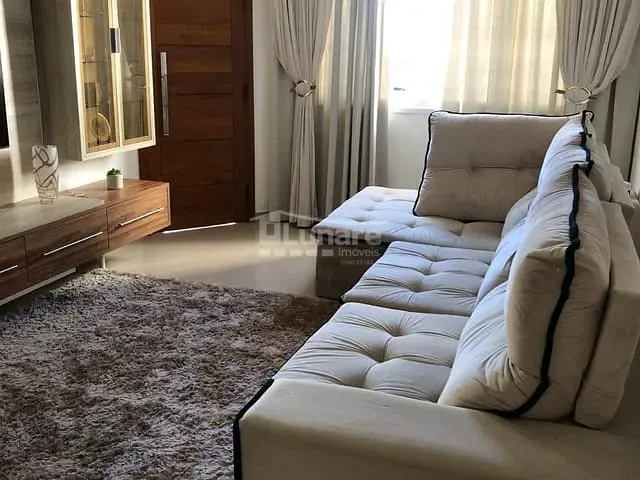 Sobrado com 168m² 3 quartos e 4 banheiros, à venda, no bairro Jardim Armênia em Mogi das Cruzes