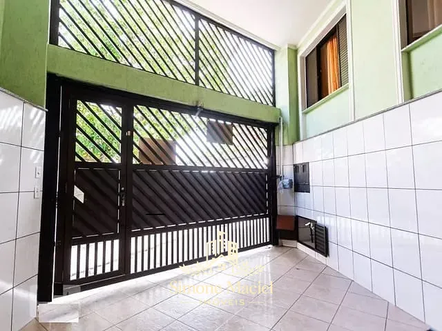 Sobrado com 125m² 5 quartos e 3 banheiros, à venda, no bairro Vila Yolanda em Osasco