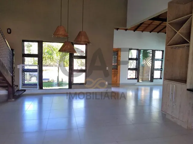Sobrado com 500m² 4 quartos e 4 banheiros, à venda, no bairro Parque Ana Helena em Jaguariúna
