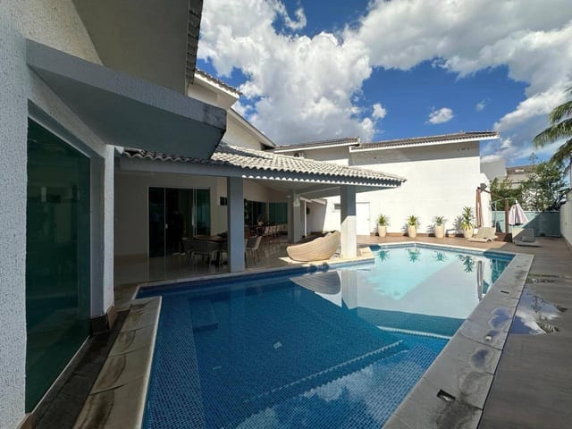 Sobrado com 434m² 4 quartos e 6 banheiros, para alugar, no bairro Cidade Vera Cruz em Aparecida de Goiânia