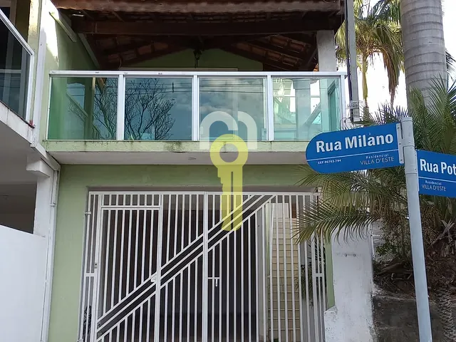 Sobrado com 130m² 3 quartos e 3 banheiros, à venda, no bairro Jardim Rio das Pedras em Cotia
