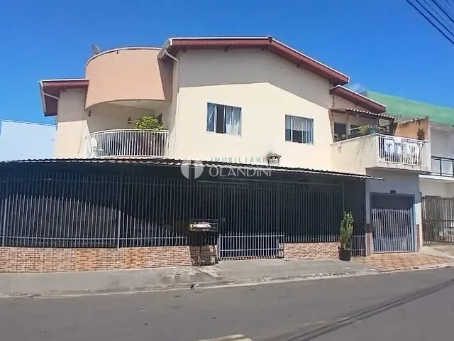 Sobrado com 296m² 2 quartos e 3 banheiros, à venda, no bairro Parque Residencial Nosso Chão em Artur Nogueira