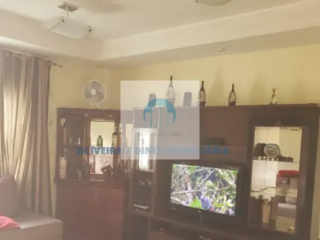 Sobrado com 191m² 3 quartos e 5 banheiros, à venda, no bairro Jardim das Flores em Osasco