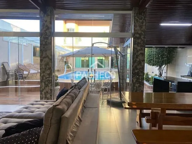 Sobrado com 300m² 2 quartos e 3 banheiros, à venda, no bairro Mollon em Santa Bárbara d'Oeste