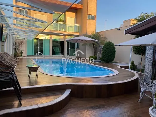 Sobrado com 300m² 2 quartos e 3 banheiros, à venda, no bairro Mollon em Santa Bárbara d'Oeste