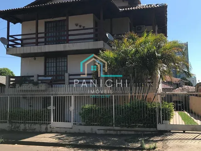 Casa 3 quartos e 2 banheiros, à venda, no bairro Centro em Ijuí
