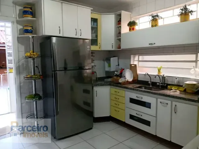 Sobrado com 150m² 3 quartos e 2 banheiros, à venda, no bairro Parque Sevilha em São Paulo