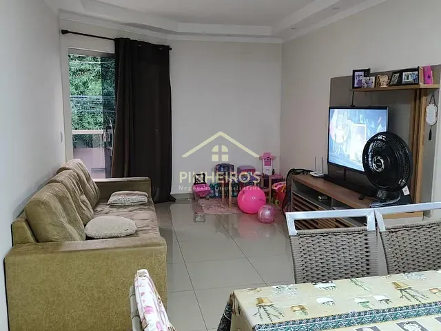 Sobrado 5 quartos e 4 banheiros, à venda, no bairro Parque Residencial Ana Rosa em Cambé