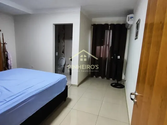 Sobrado 5 quartos e 4 banheiros, à venda, no bairro Parque Residencial Ana Rosa em Cambé