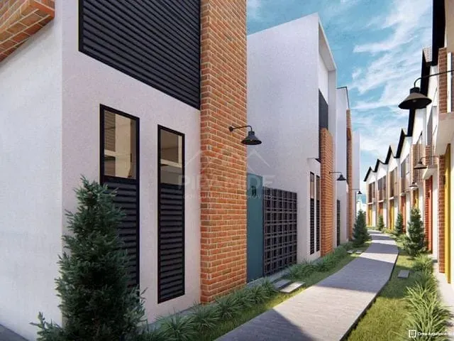 Sobrado com 74m² 2 quartos e 1 banheiro, à venda, no bairro Parque San Carlo em Poços de Caldas