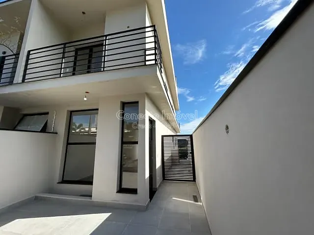 Sobrado com 160m² 2 quartos e 2 banheiros, à venda, no bairro Nova Jaguariúna III em Jaguariúna