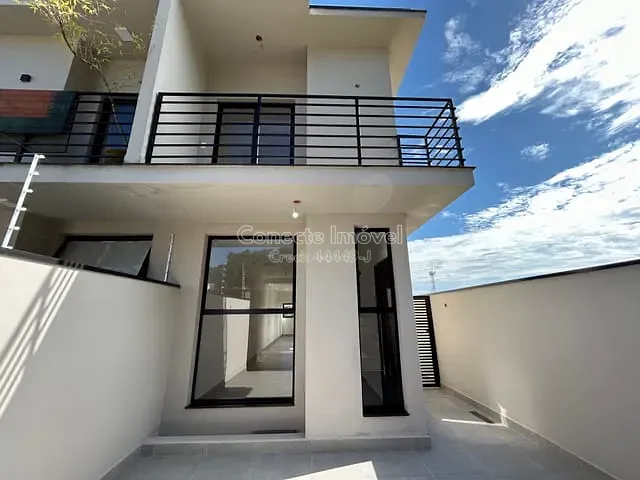 Sobrado com 160m² 2 quartos e 2 banheiros, à venda, no bairro Nova Jaguariúna III em Jaguariúna