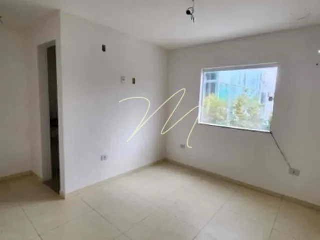 Sobrado 2 quartos e 1 banheiro, à venda ou para alugar, no bairro Nossa Senhora da Vitória em Ilhéus