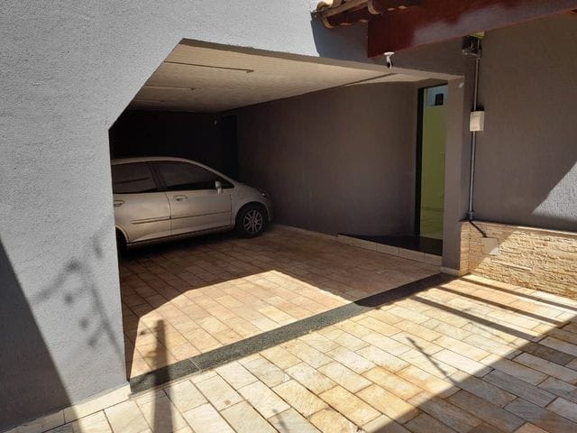 Foto do Sobrado - Casa/Sobrado disponível para venda por R$ 780.000,00 e locação por R$ 3.900,00- Rua Uberlândia, Jardim Alvorada- Londrina/Pr | Premier Imóveis