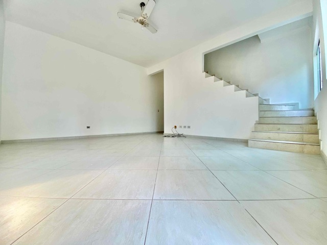 Foto do Sobrado - Sobrado à Venda, Vila Áurea (Vicente de Carvalho), Guarujá, SP | QVISTA INTELIGENCIA IMOBILIARIA LTDA