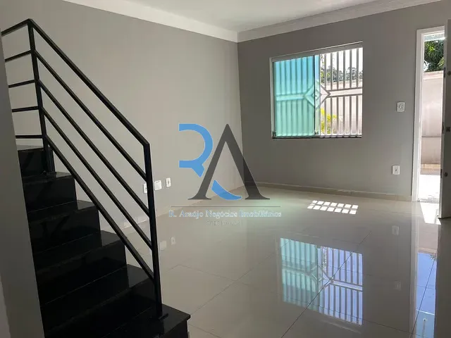 Sobrado 3 quartos e 4 banheiros, à venda, no bairro Vila Taquari em São Paulo
