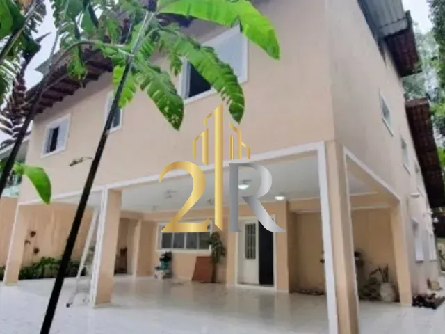 Sobrado com 540m² 4 quartos e 6 banheiros, à venda, no bairro Jardim Marajoara em São Paulo