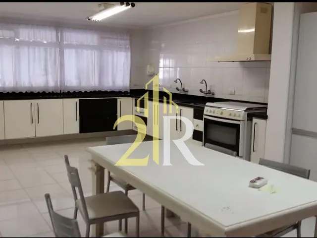 Sobrado com 540m² 4 quartos e 6 banheiros, à venda, no bairro Jardim Marajoara em São Paulo