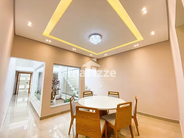 Sobrado com 225m² 3 quartos e 1 banheiro, à venda, no bairro Santa Cruz em Itapira