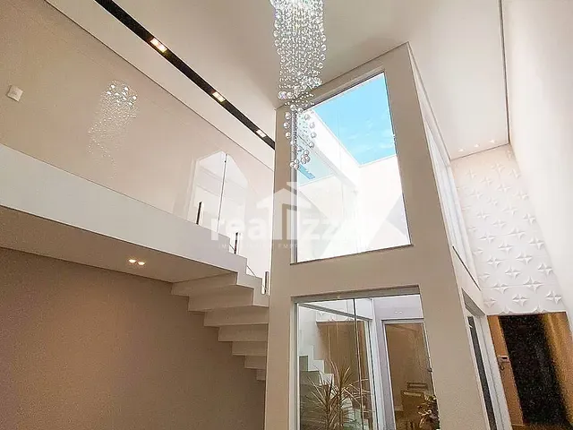 Sobrado com 225m² 3 quartos e 1 banheiro, à venda, no bairro Santa Cruz em Itapira