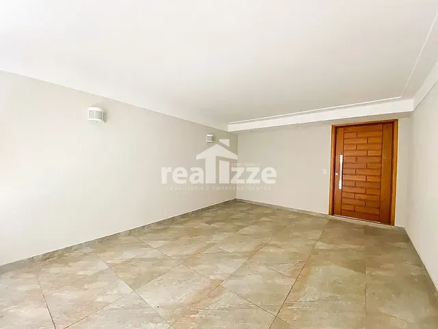 Sobrado com 225m² 3 quartos e 1 banheiro, à venda, no bairro Santa Cruz em Itapira