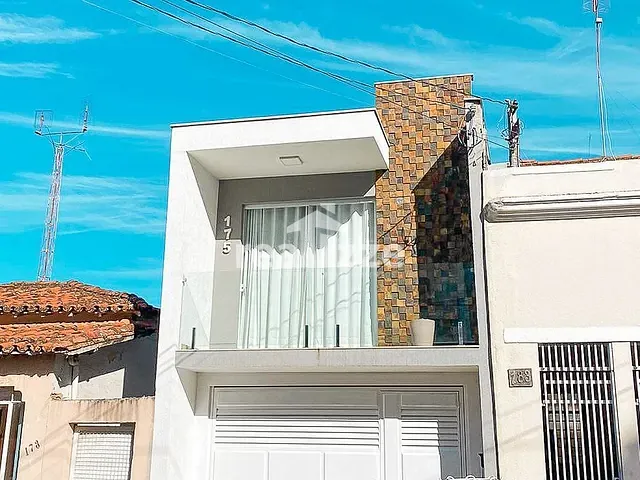 Sobrado com 225m² 3 quartos e 1 banheiro, à venda, no bairro Santa Cruz em Itapira