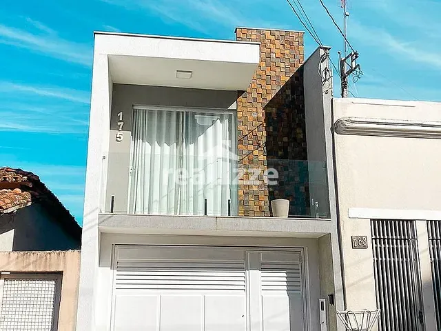 Sobrado com 225m² 3 quartos e 1 banheiro, à venda, no bairro Santa Cruz em Itapira