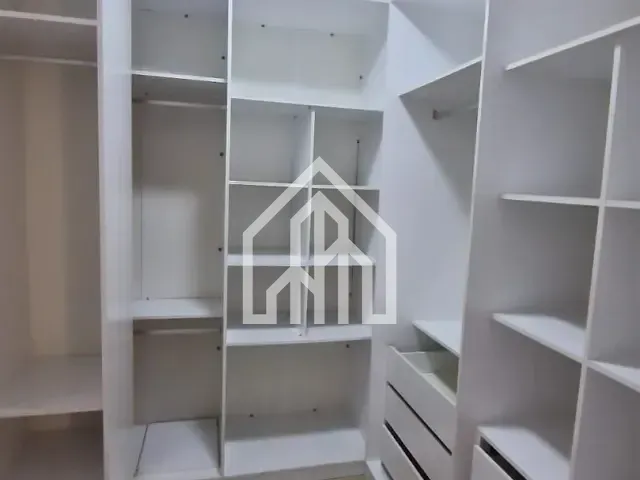 Sobrado 4 quartos e 3 banheiros, para alugar, no bairro Jardim Terezópolis em Guarulhos
