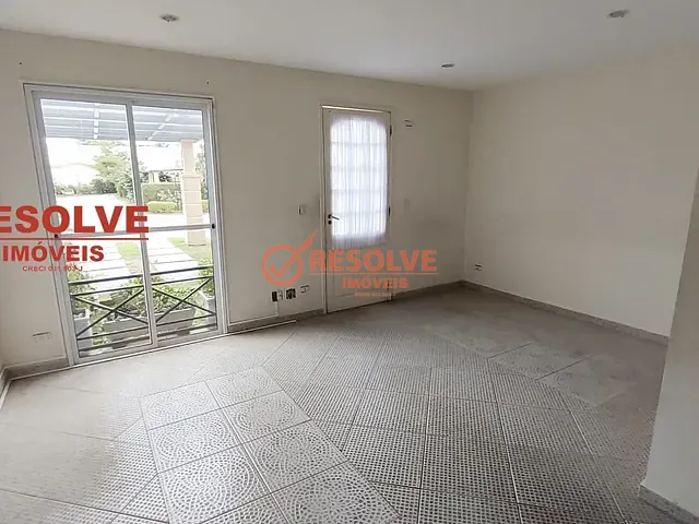 Sobrado com 110m² 4 quartos e 2 banheiros, à venda, no bairro ITAPEMA em Guararema