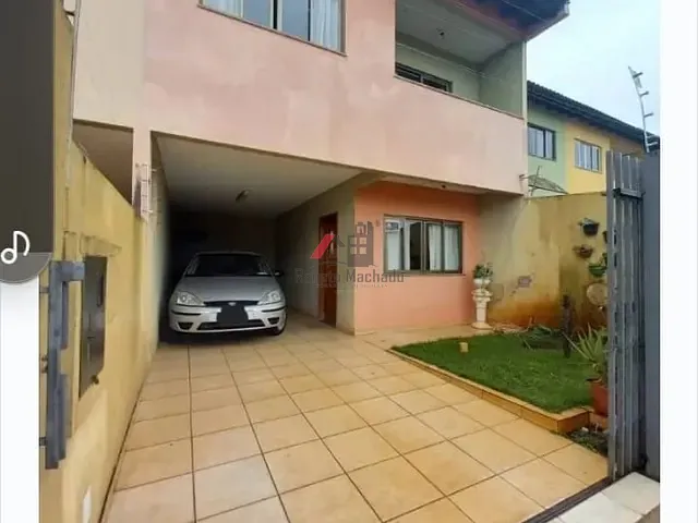 Sobrado com 128m² 3 quartos e 2 banheiros, à venda, no bairro Centro em Arapongas