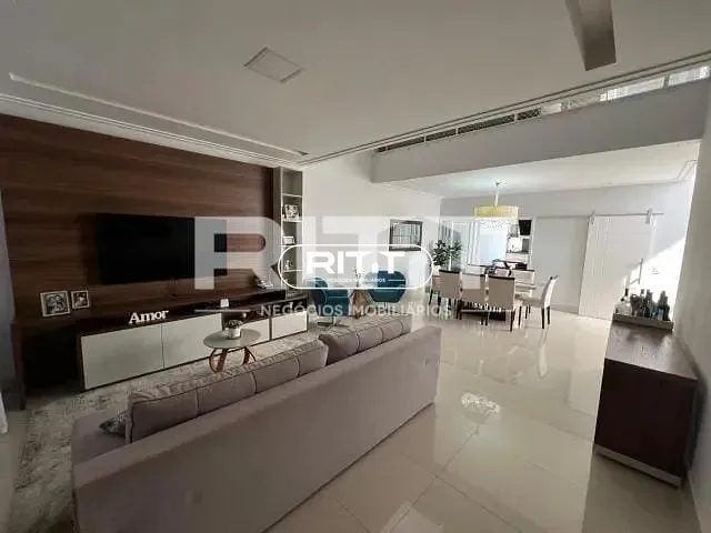 Sobrado com 279m² 3 quartos e 3 banheiros, à venda, no bairro Parque Orlândia em Hortolândia