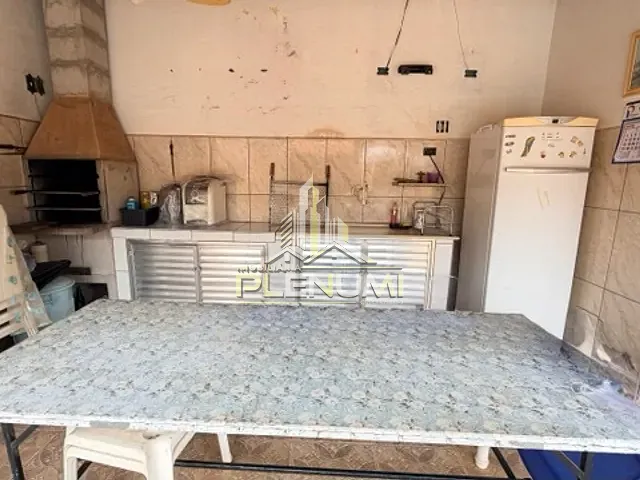 Casa com 261m² 3 quartos e 3 banheiros, à venda, no bairro Vila Bela Vista em Rio Claro