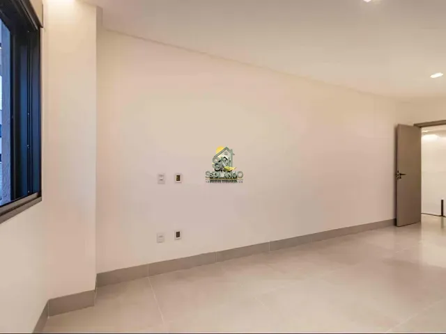 Sobrado com 241m² 4 quartos e 5 banheiros, à venda, no bairro Jardins Parma em Senador Canedo