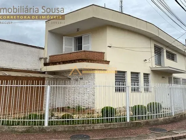 Sobrado com 142m² 2 quartos e 3 banheiros, à venda, no bairro Centro em Jundiaí