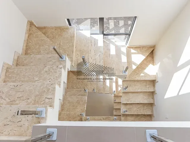 Sobrado com 293m² 3 quartos e 5 banheiros, à venda, no bairro Mercês em Curitiba