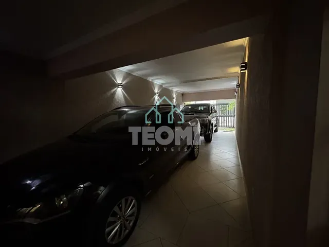 Sobrado com 250m² 5 quartos e 6 banheiros, para alugar, no bairro Centro em Taubaté