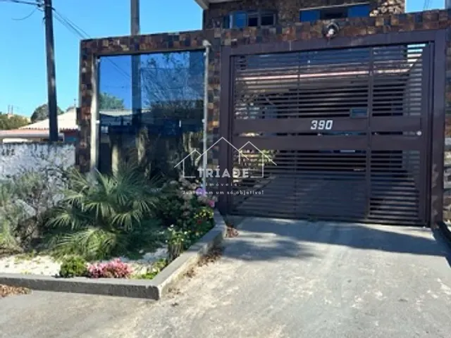 Sobrado com 180m² 3 quartos e 1 banheiro, à venda, no bairro Iguaçu em Araucária