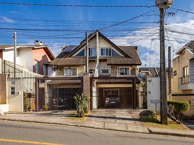 Sobrado com 184m² 3 quartos e 4 banheiros, à venda, no bairro Pilarzinho em Curitiba