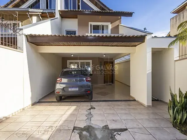 Sobrado com 184m² 3 quartos e 4 banheiros, à venda, no bairro Pilarzinho em Curitiba