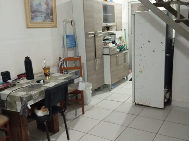 Sobrado com 70m² 2 quartos e 1 banheiro, à venda, no bairro Areal em Pelotas