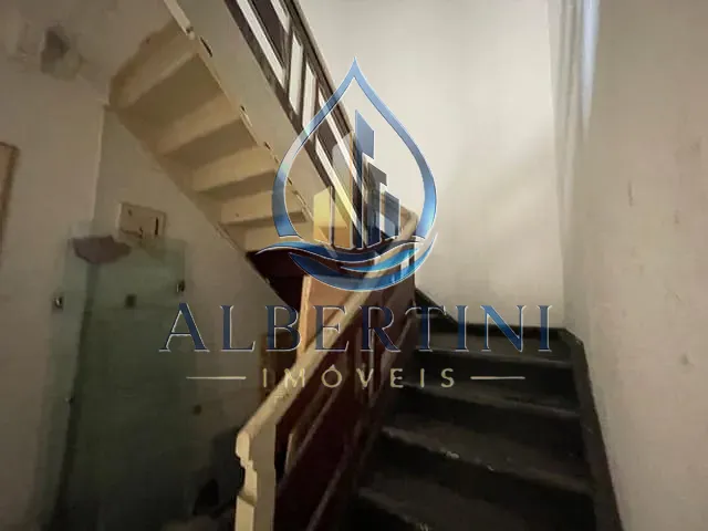 Sobrado com 200m², para alugar, no bairro Vila Romana em São Paulo