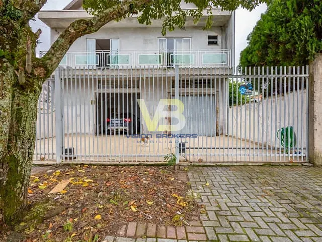 Sobrado com 546m² 4 quartos e 2 banheiros, à venda, no bairro Atuba em Pinhais