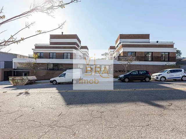 Sobrado com 296m² 3 quartos e 4 banheiros, à venda, no bairro Ahú em Curitiba