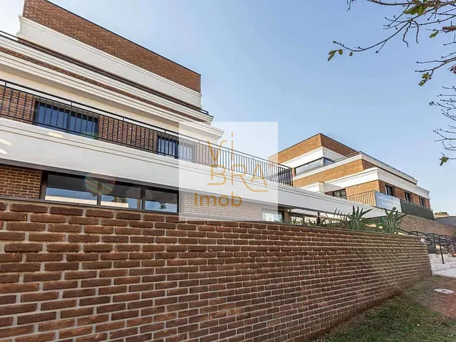 Sobrado com 296m² 3 quartos e 4 banheiros, à venda, no bairro Ahú em Curitiba