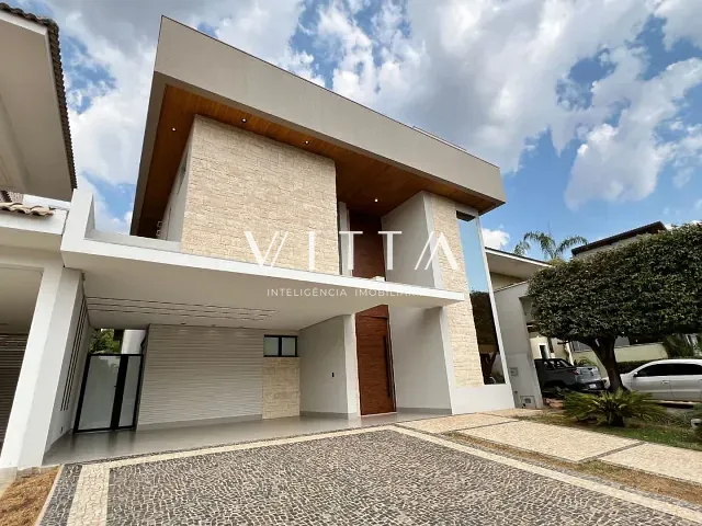 Sobrado com 360m² 4 quartos e 5 banheiros, à venda, no bairro Plano Diretor Sul em Palmas