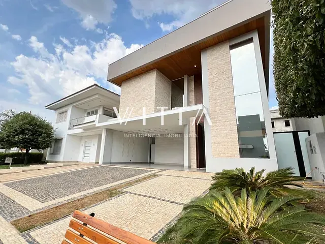 Sobrado com 360m² 4 quartos e 5 banheiros, à venda, no bairro Plano Diretor Sul em Palmas