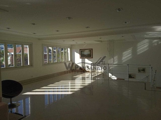 Sobrado com 750m² 5 quartos e 8 banheiros, à venda, no bairro Vila Galvão em Guarulhos